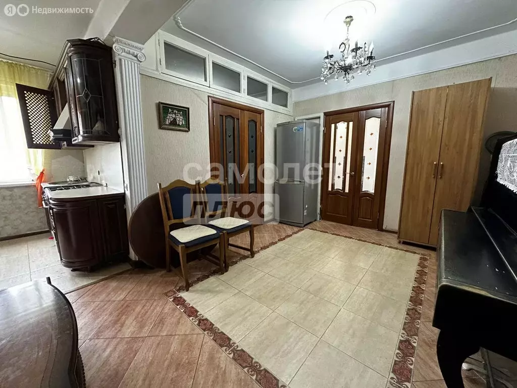 3-комнатная квартира: Махачкала, проспект Амет-хана Султана, 19Ак3 (81 ... - Фото 1