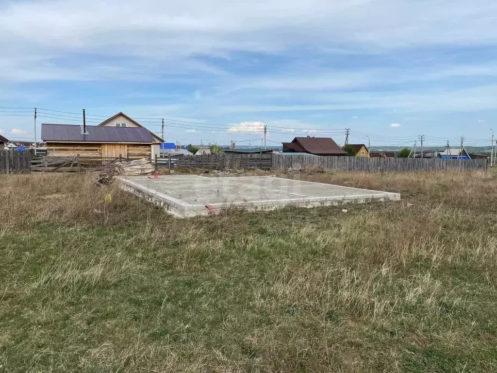 Участок в Иркутская область, Иркутский муниципальный округ, д. ... - Фото 1