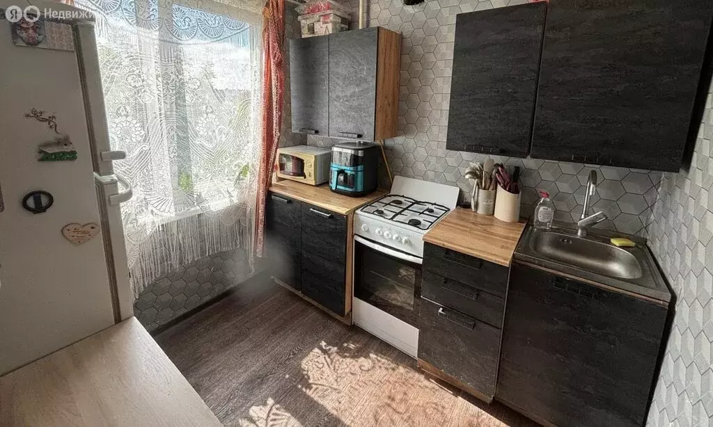 1-комнатная квартира: Мурманск, улица Героев Рыбачьего, 13 (29 м) - Фото 1