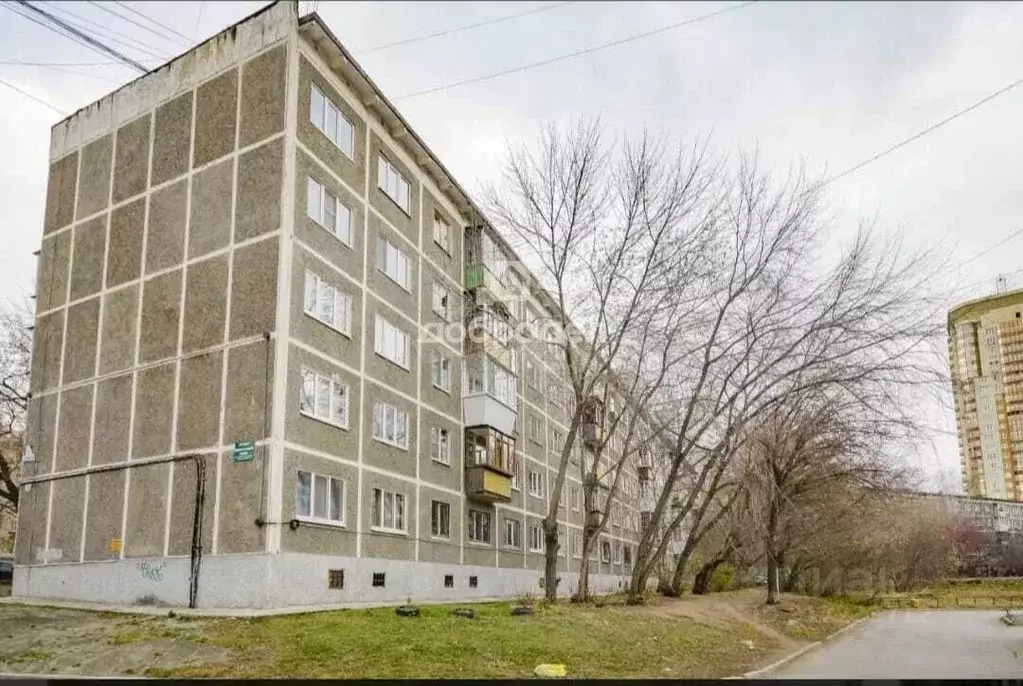 2-к кв. Свердловская область, Екатеринбург ул. Пальмиро Тольятти, 15Б ... - Фото 0