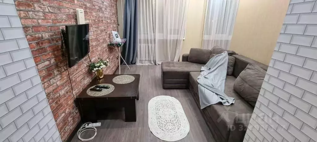 1-к кв. Тюменская область, Тюмень Сургутская ул., 11к2 (55.0 м) - Фото 0