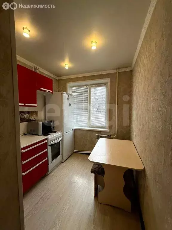 3-комнатная квартира: Черногорск, улица Генерала Тихонова, 33 (60.5 м) - Фото 2