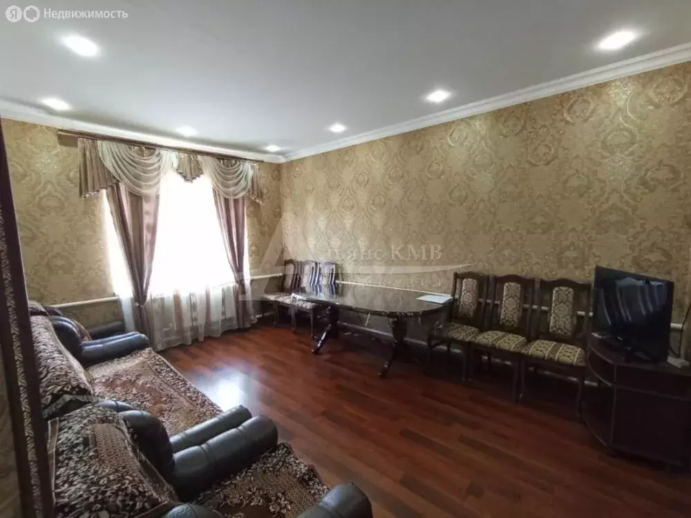 Дом в село Краснокумское, Весенняя улица (80 м) - Фото 1