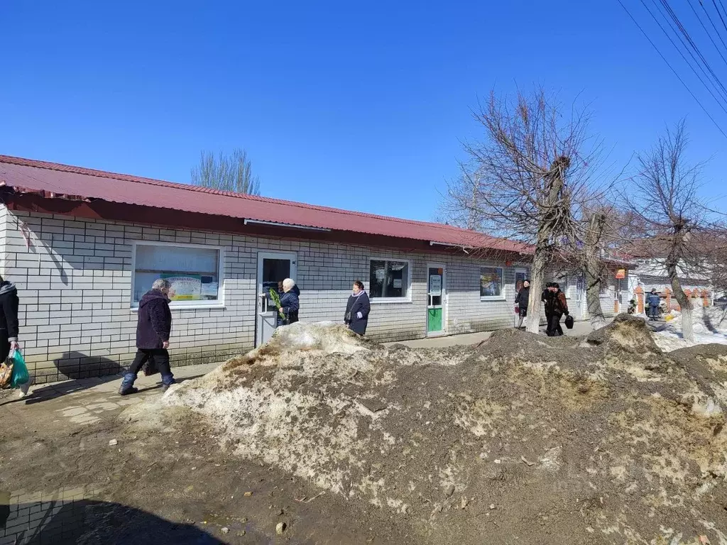 Помещение свободного назначения в Саратовская область, Петровск ул. ... - Фото 1