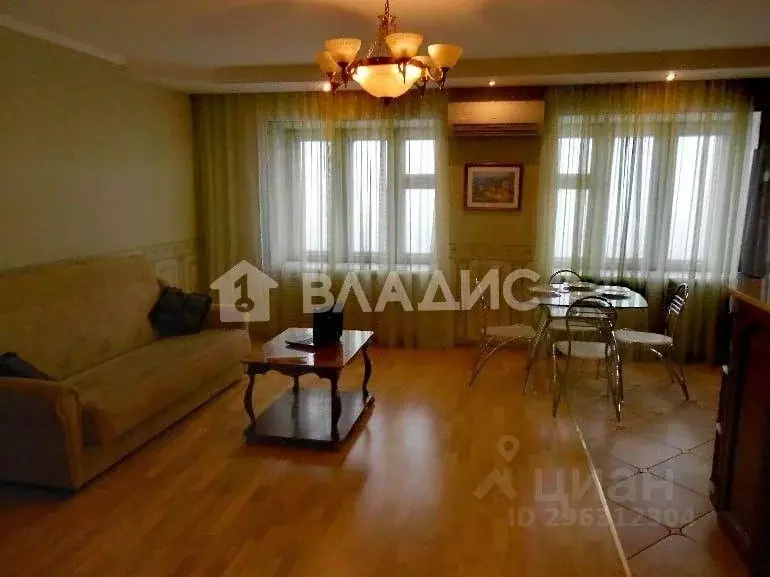 3-к кв. Белгородская область, Белгород Октябрьская ул., 57а (102.7 м) - Фото 1