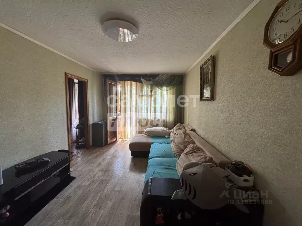 3-к кв. Самарская область, Сызрань ул. Лазо, 2 (56.2 м) - Фото 0