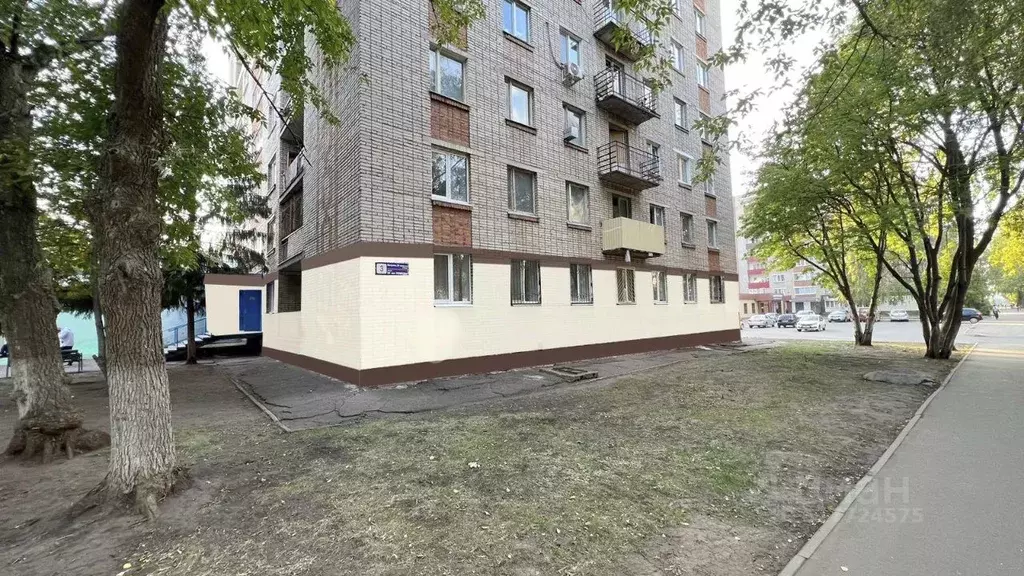 Помещение свободного назначения в Татарстан, Нижнекамск ул. 30 лет ... - Фото 0