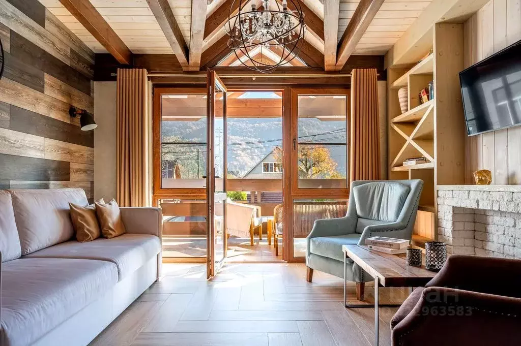 2-к кв. Краснодарский край, Сочи Красная Поляна пгт, ул. Пчеловодов, ... - Фото 2