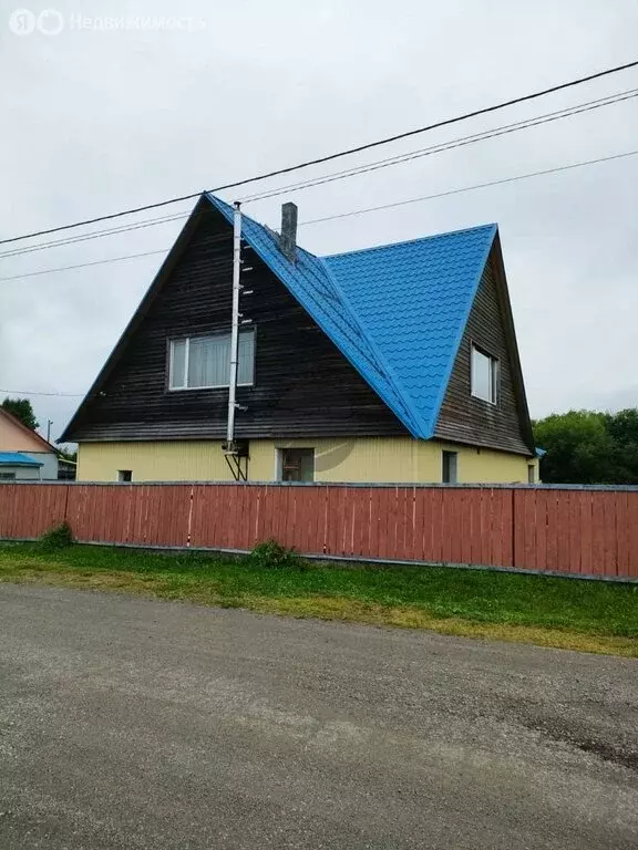 Дом в Камчатский край, Елизовский муниципальный округ, посёлок ... - Фото 0