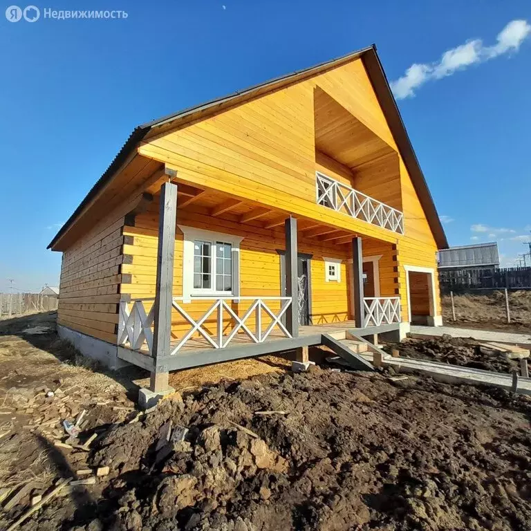 Дом в село Урик, Енисейская улица (200 м) - Фото 1