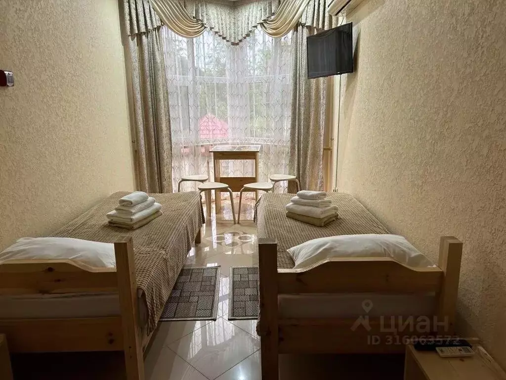 Комната Краснодарский край, Сочи ул. Аллея Челтенхема, 5Б (10.0 м) - Фото 1