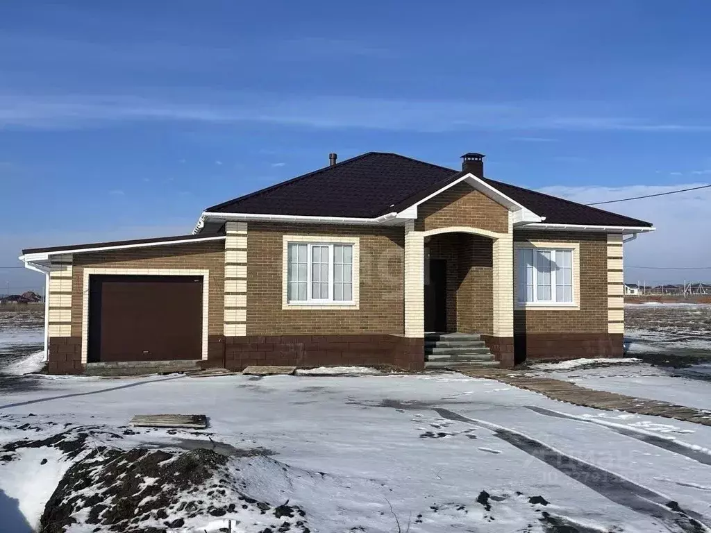 Дом в Белгородская область, Белгородский район, Хохловское с/пос, с. ... - Фото 1