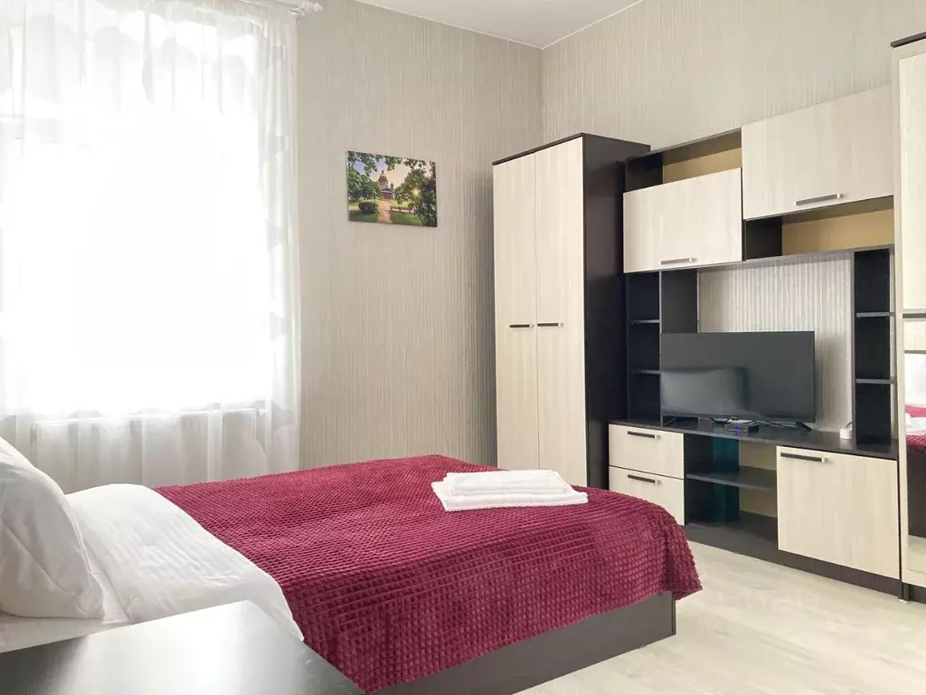 2-к кв. Санкт-Петербург, Санкт-Петербург, Кронштадт Красная ул., 8к1 ... - Фото 0