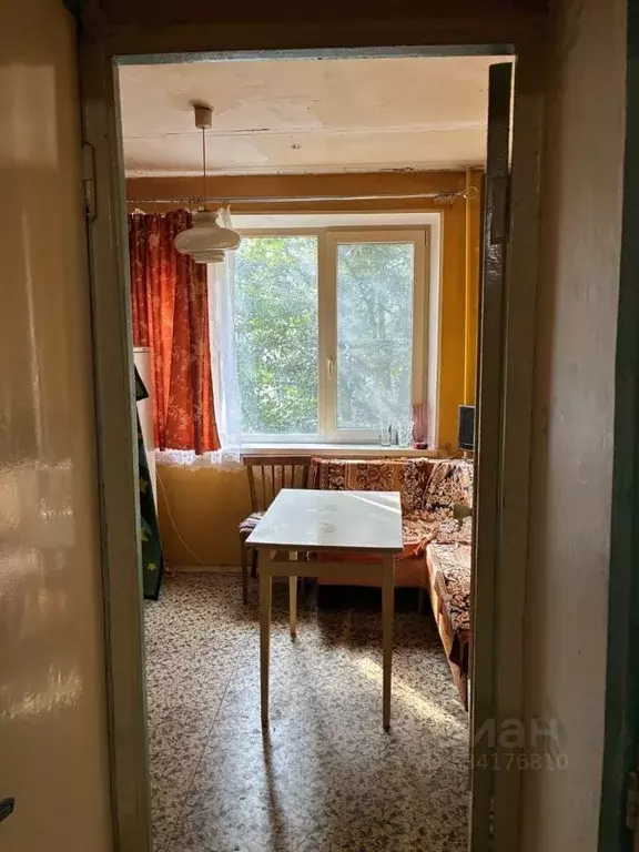 1-к кв. Ленинградская область, Луга ул. Кингисеппа, 7 (36.7 м) - Фото 2