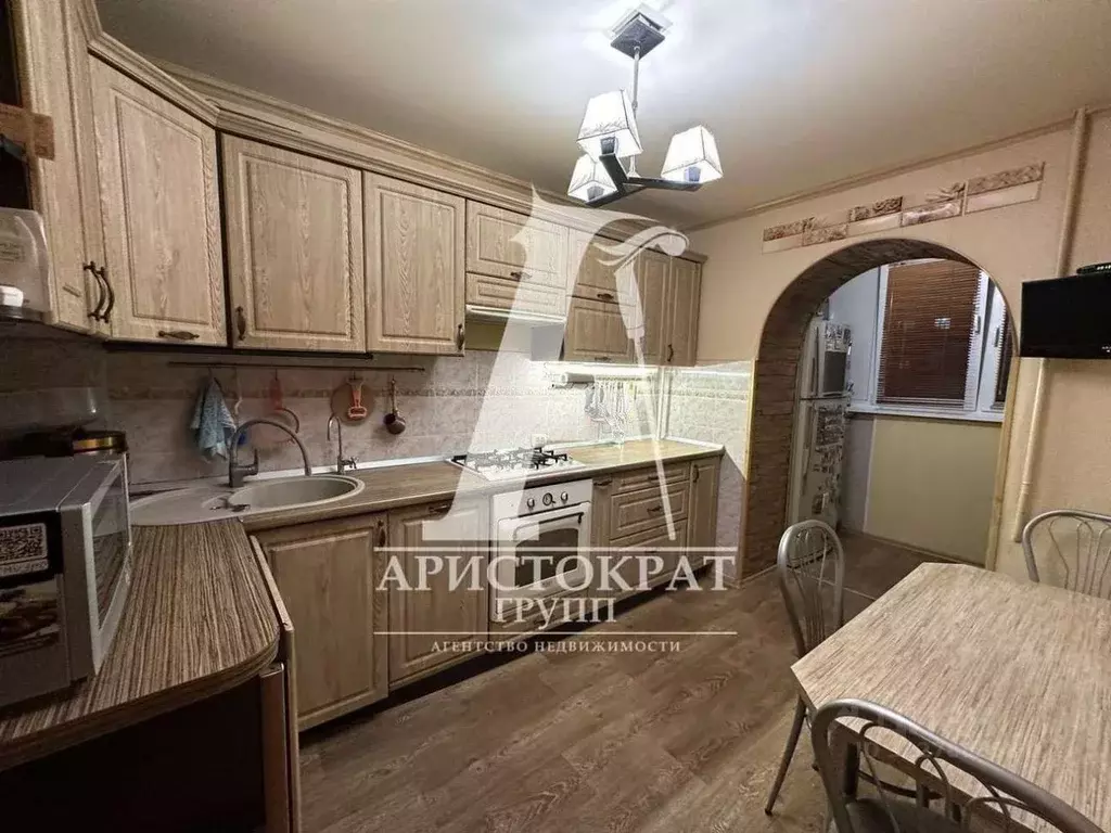 3-к кв. Ставропольский край, Пятигорск ул. Шатило, 20 (82.2 м) - Фото 1