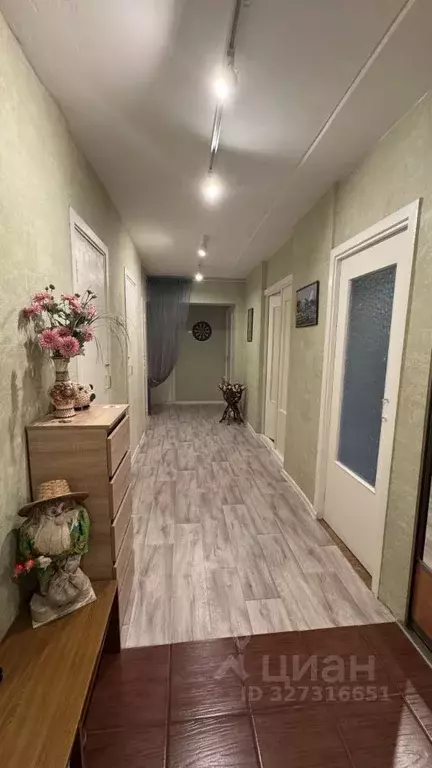 3-к кв. Вологодская область, Череповец ул. Наседкина, 2/47 (88.1 м) - Фото 2