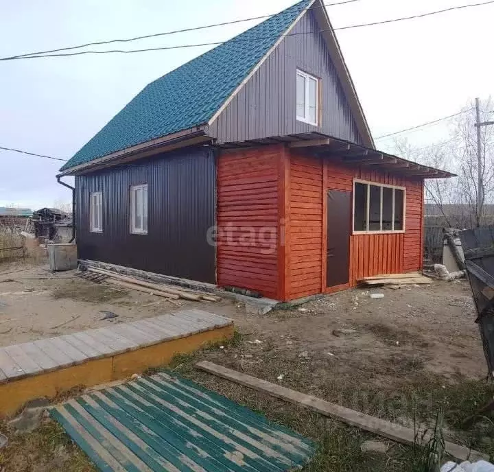 Дом в Саха (Якутия), Якутск Загородный кв-л, ул. Речников, 33 (63 м) - Фото 0