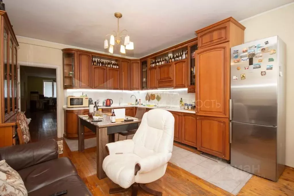 3-к кв. Тюменская область, Тюмень Даудельная ул., 4 (180.0 м) - Фото 1