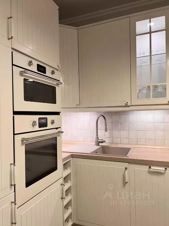 2-к кв. Татарстан, Казань ул. Аделя Кутуя, 110Б (68.0 м) - Фото 1