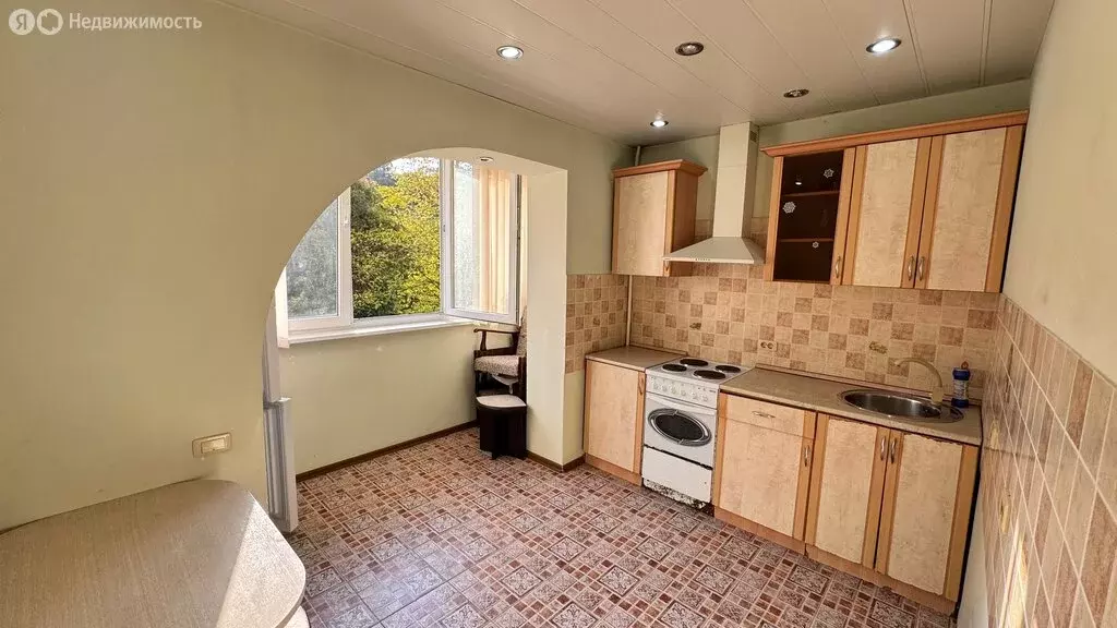 1-комнатная квартира: Сочи, улица Искры, 66/2 (46 м) - Фото 1