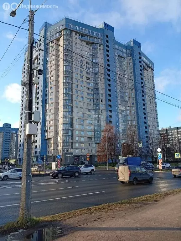 3-комнатная квартира: Санкт-Петербург, проспект Сизова, 25 (76 м) - Фото 1