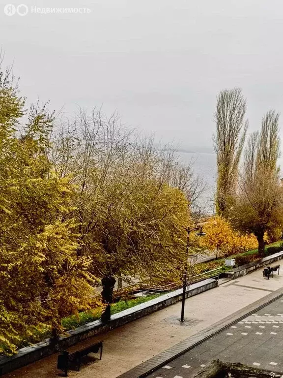 3-комнатная квартира: Саратов, Набережная улица, 1 (71.4 м) - Фото 2