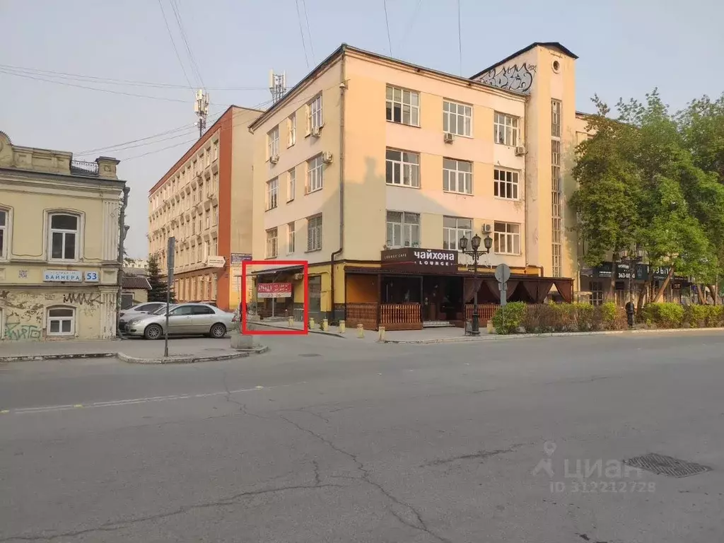 Торговая площадь в Свердловская область, Екатеринбург ул. Вайнера, 55 ... - Фото 1