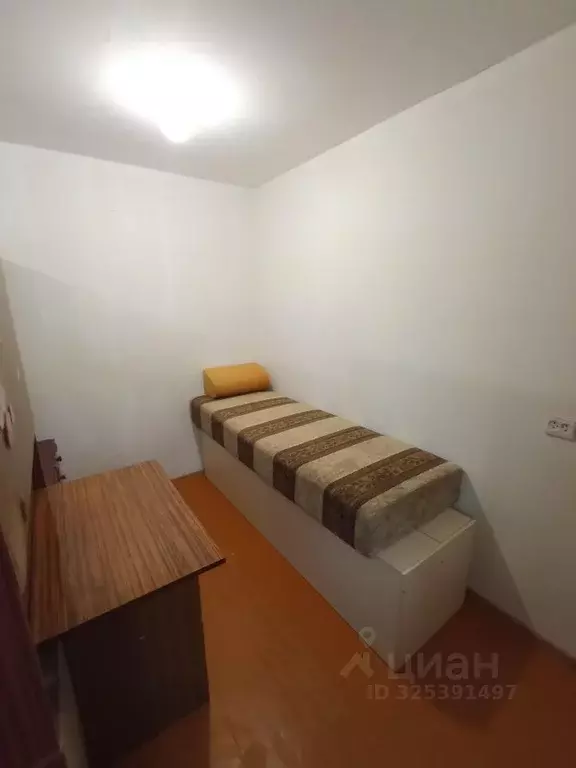 Комната Свердловская область, Екатеринбург ул. Уральская, 54 (10.0 м) - Фото 1