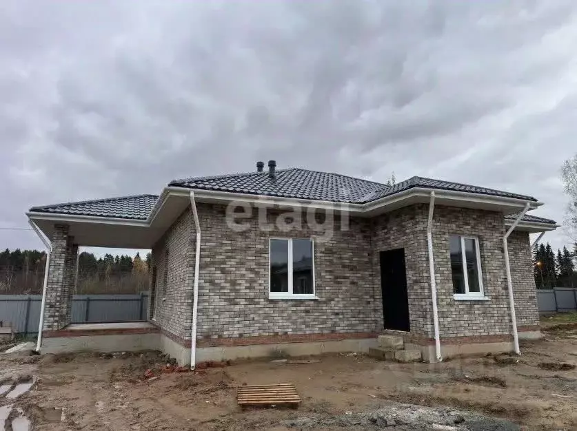 Дом в Калужская область, Калуга городской округ, д. Сивково 64 (110 м) - Фото 1