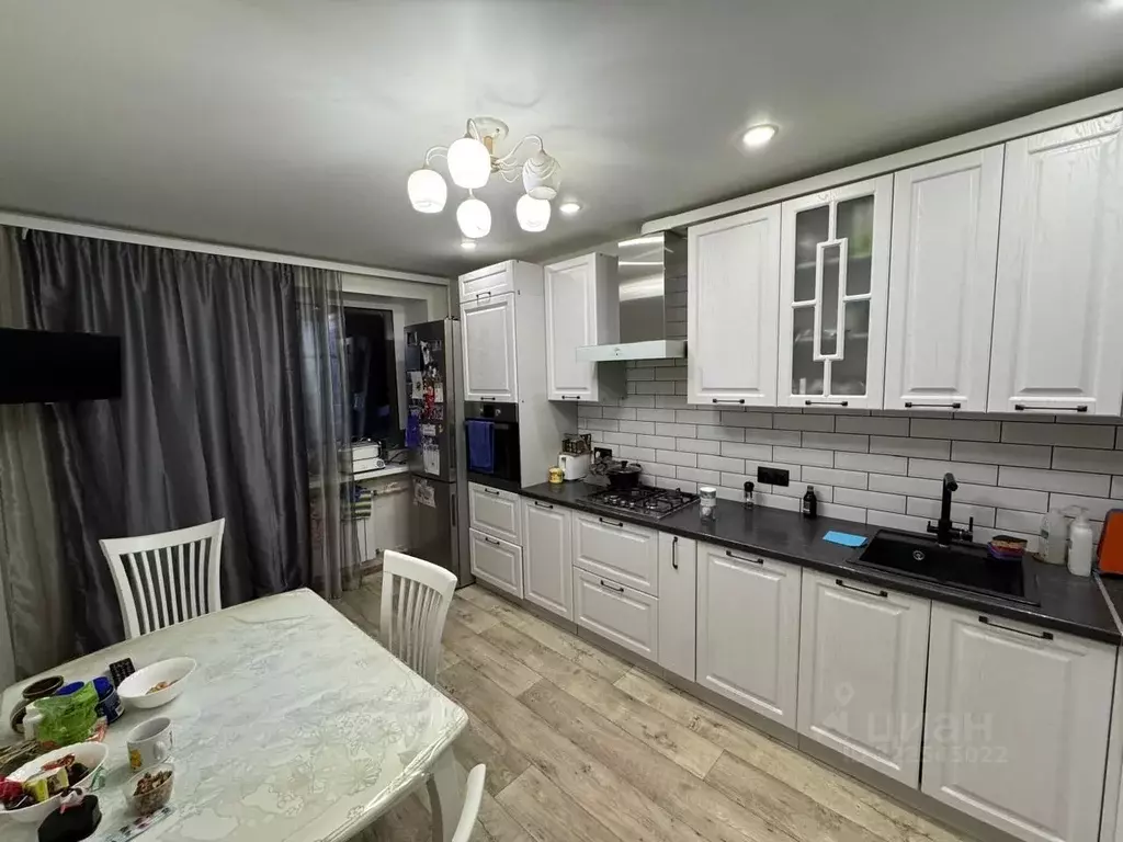 3-к кв. Тверская область, Тверь Петербургское ш., 93к1 (102.7 м) - Фото 1