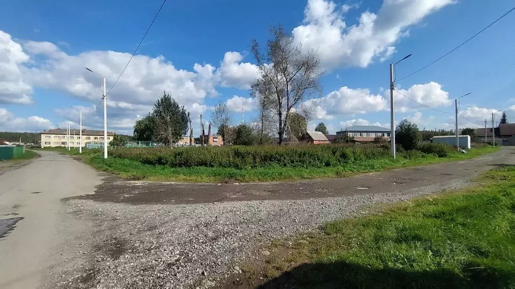 Участок в Свердловская область, Екатеринбург муниципальное ... - Фото 0