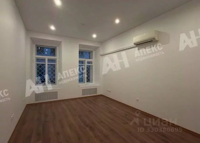 Помещение свободного назначения в Москва Тверская ул., 12С7 (17 м) - Фото 2