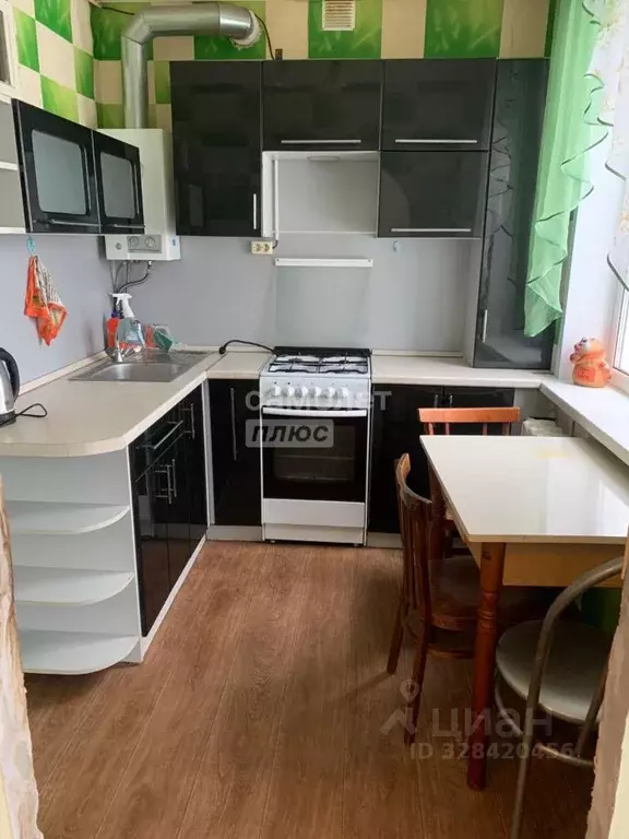 2-к кв. Вологодская область, пос. Дубровское ул. Школьная, 6 (45.6 м) - Фото 1