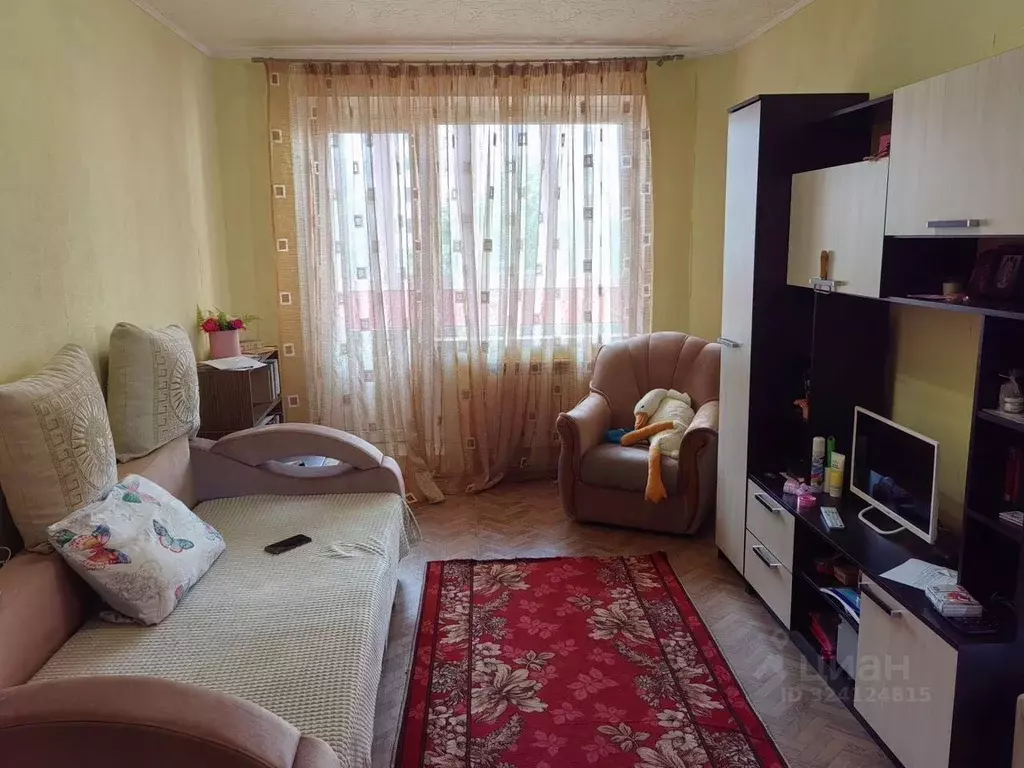 3-к кв. Белгородская область, Белгород ул. Есенина, 46 (75.0 м) - Фото 1