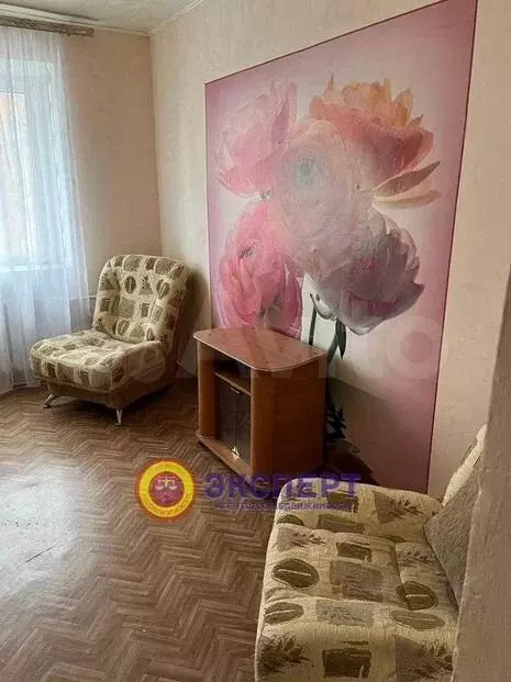 2-к. квартира, 60м, 2/5эт. - Фото 0