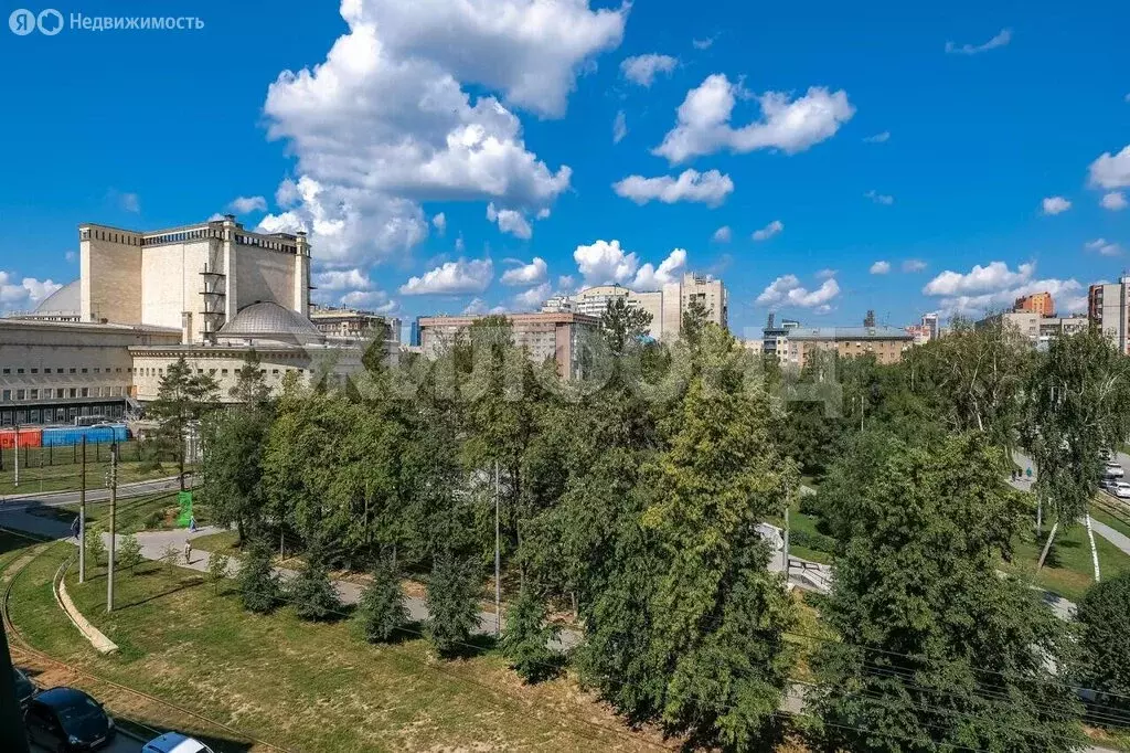 6-комнатная квартира: Новосибирск, Депутатская улица, 50 (219 м) - Фото 1