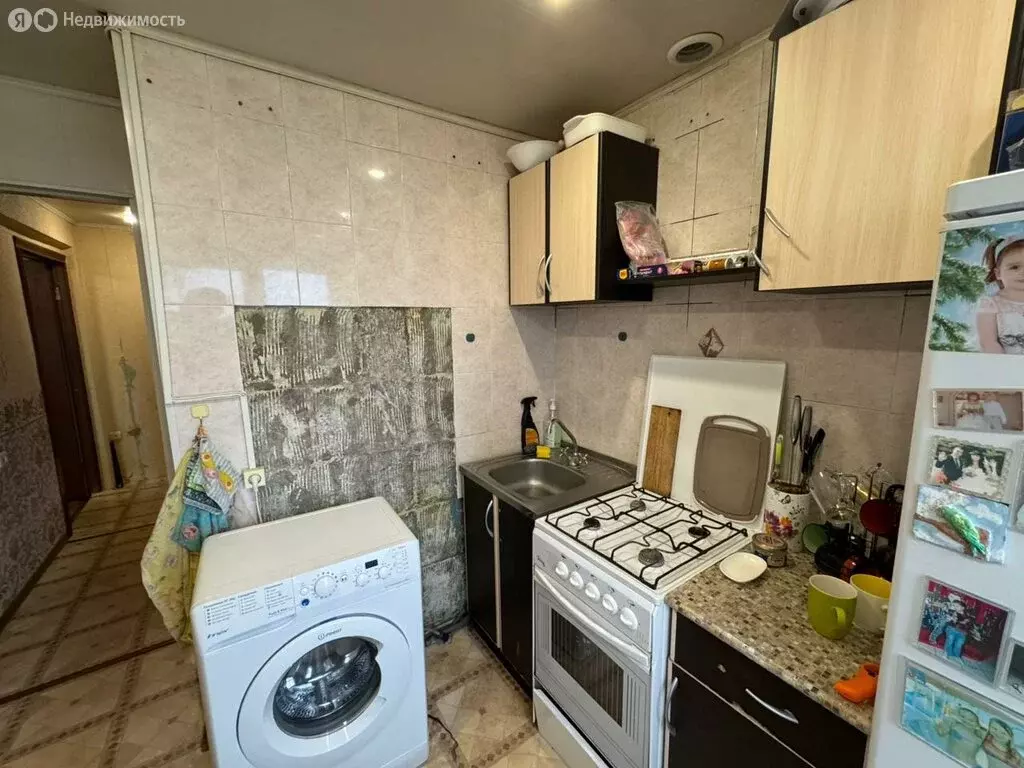 3-комнатная квартира: Волгоград, улица 50-летия ВЛКСМ, 4 (48.8 м) - Фото 2