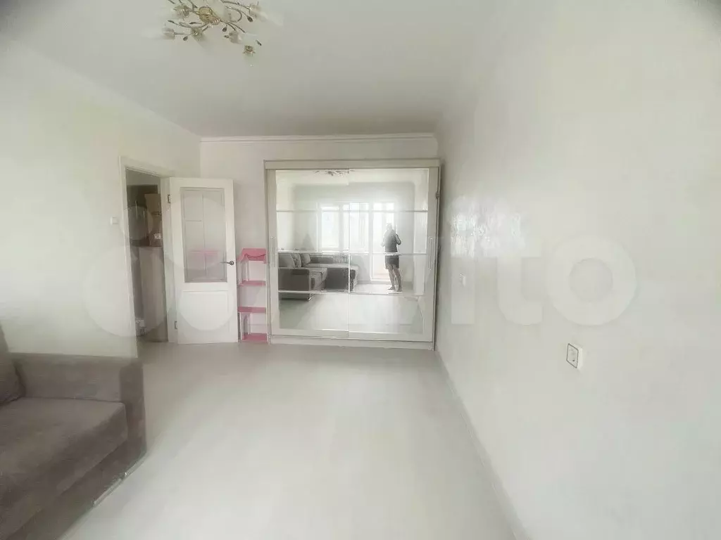 1-к. квартира, 38 м, 7/10 эт. - Фото 0