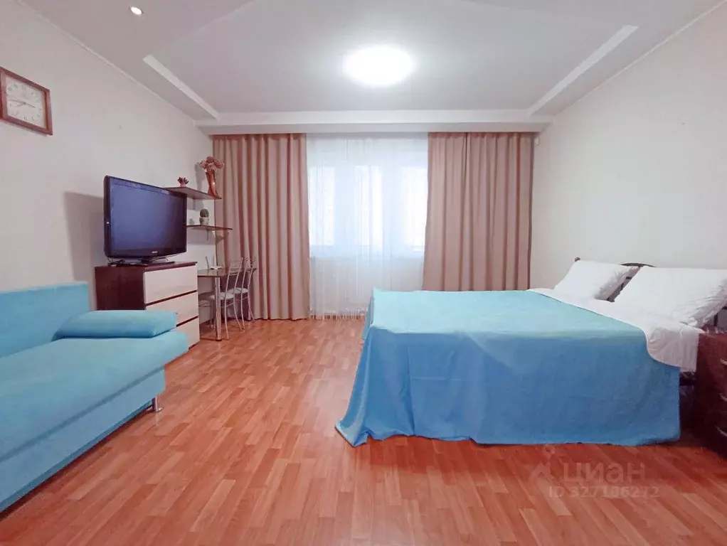 1-к кв. Челябинская область, Челябинск Российская ул., 73 (40.0 м) - Фото 1