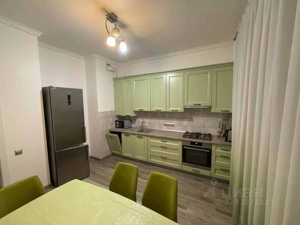 2-к кв. Крым, Симферополь просп. Кирова, 49 (77.8 м) - Фото 1