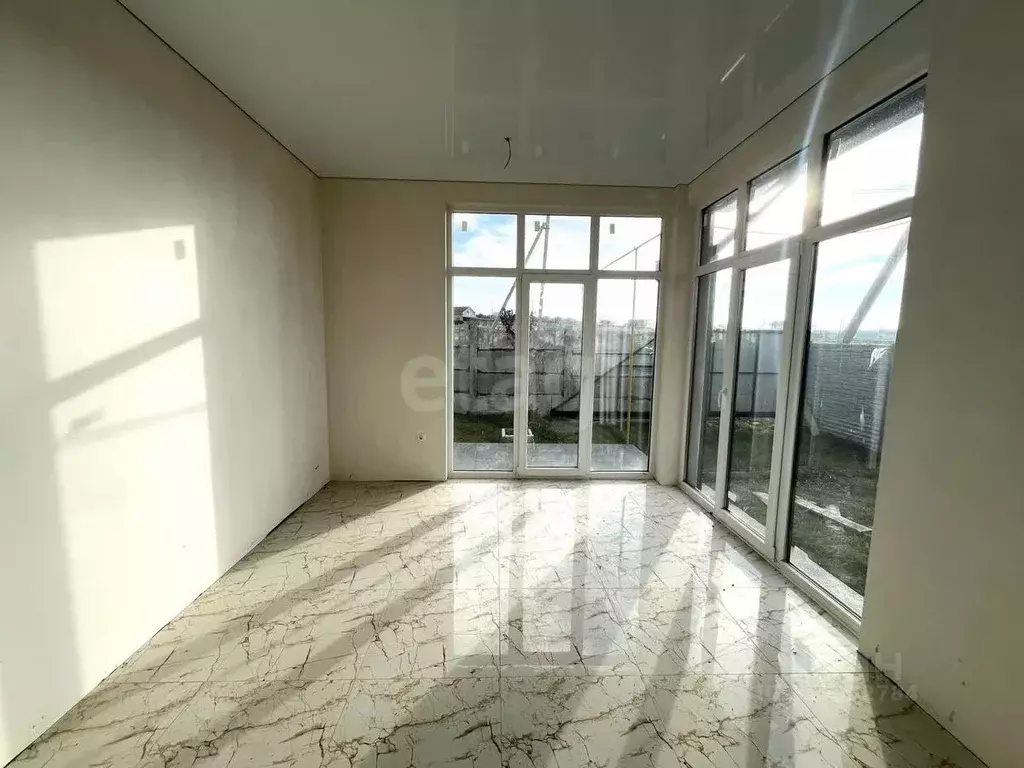Дом в Крым, Симферопольский район, с. Мирное 13 (95 м) - Фото 1