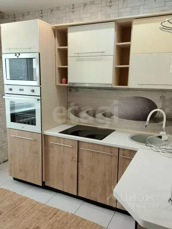 3-к кв. Тюменская область, Тобольск 10-й мкр, 2 (78.0 м) - Фото 2