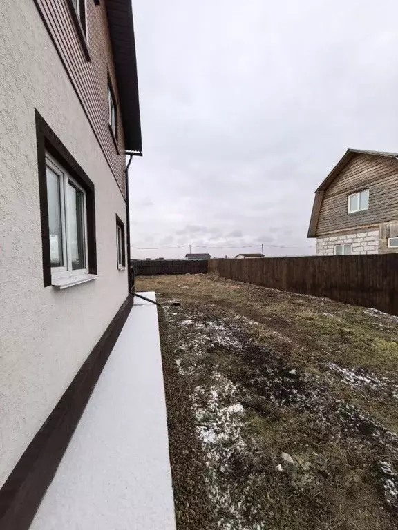 Дом в Иркутская область, Иркутский муниципальный округ, с. Хомутово  ... - Фото 2