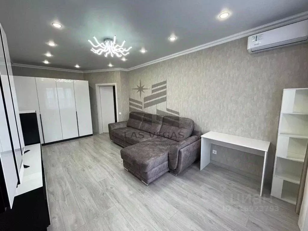 1-к кв. Татарстан, Казань ул. Аделя Кутуя, 110Дк3 (45.0 м) - Фото 0