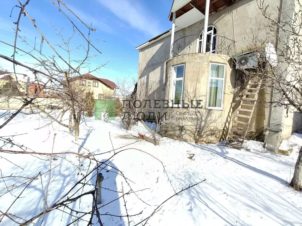 Дом в Астраханская область, Астрахань Приморский пер. (271 м) - Фото 1