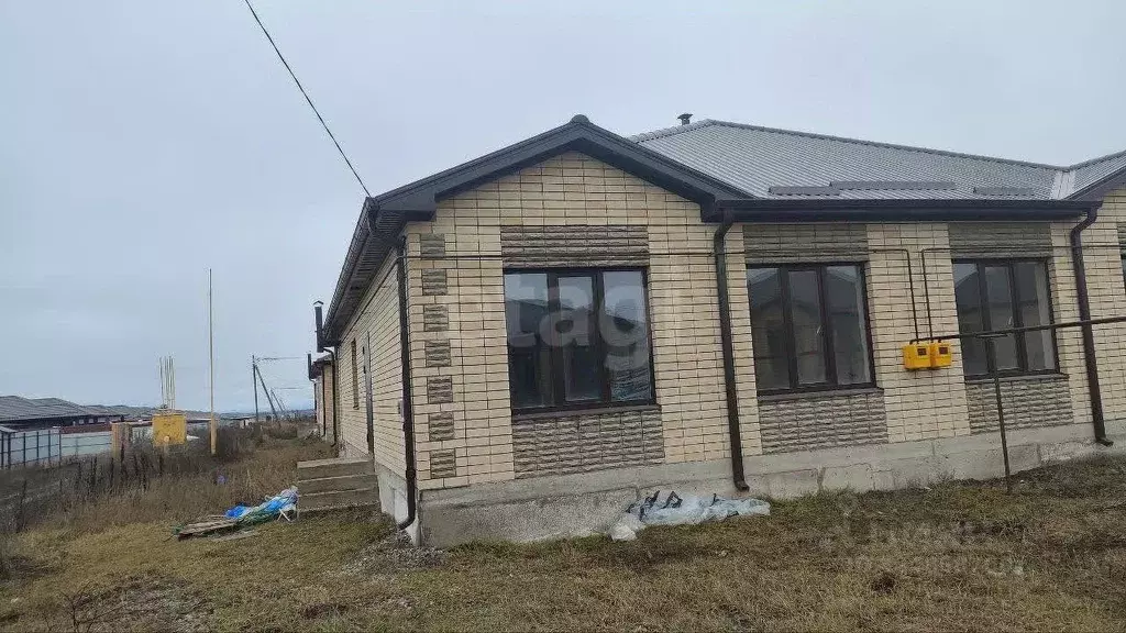 Дом в Ставропольский край, Михайловск Шпаковский район, ул. Дмитрия ... - Фото 2