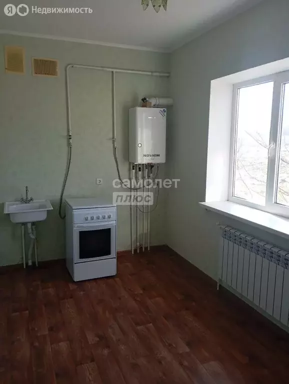 1-комнатная квартира: Новокубанск, Молодая улица, 20 (34 м) - Фото 0