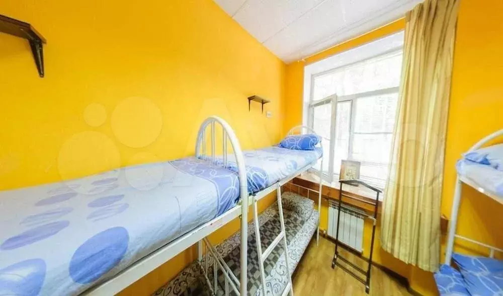 Койко-место 15 м в 3-к., 3/3 эт. - Фото 0