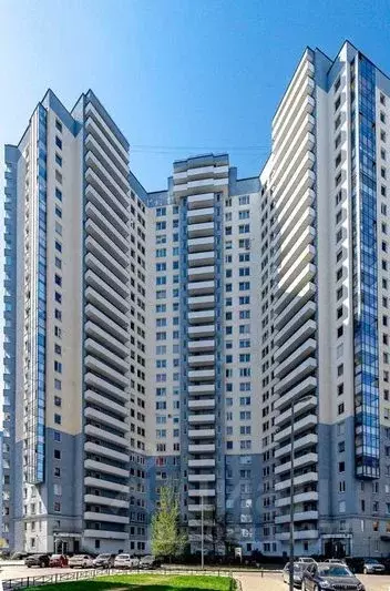 4-к кв. Санкт-Петербург ул. Оптиков, 34к2 (88.2 м) - Фото 0