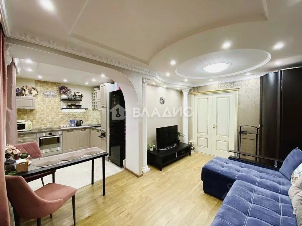 2-к кв. Волгоградская область, Волгоград ул. 8-й Воздушной Армии, 10а ... - Фото 1